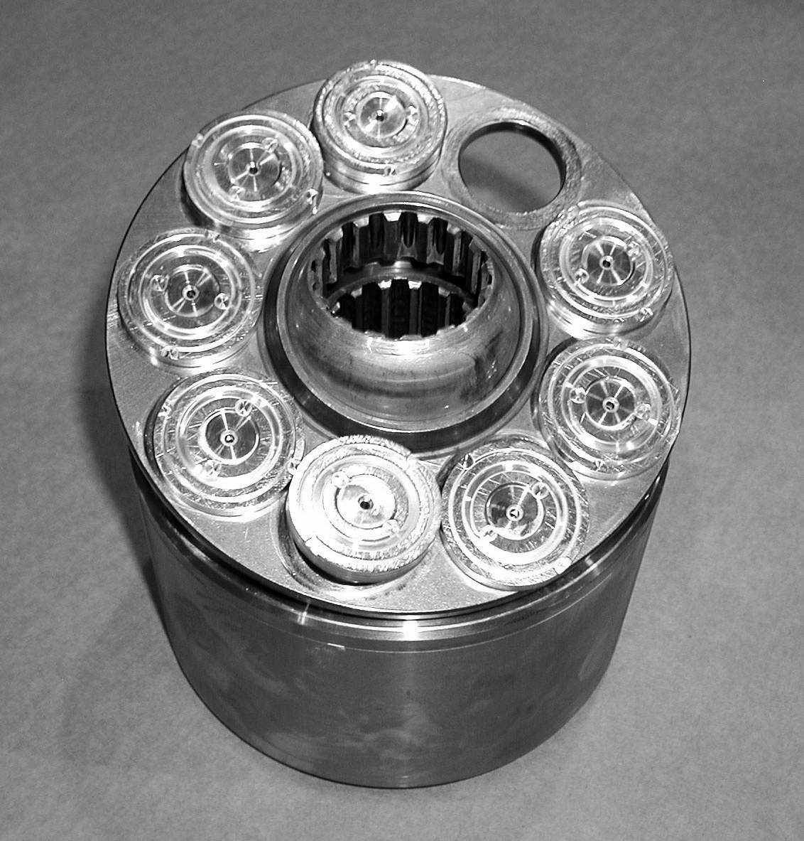 Piston rings are severely damaged by contaminants