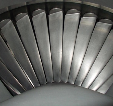 Clean blades after 4,000 hours with (H)EPA-grade Turbo-Tek Er5 | W5 | P1 watertight filters.